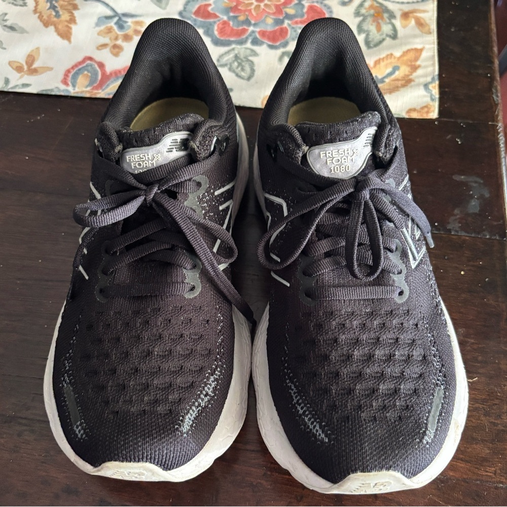 New Balance Fresh Foam 1080’s black and white used running shoes